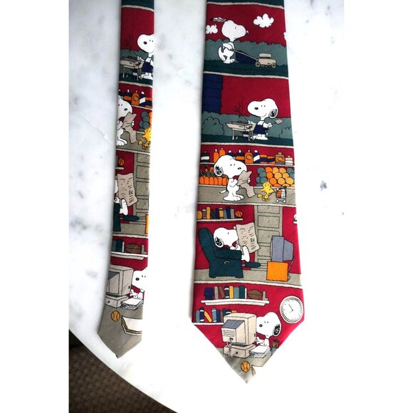 Peanuts Snoopy Cartoon 100% Silk Vintage Tie Red Burgundy Work Father's Day Gift - Picture 2 of 7